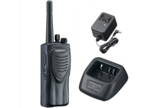 Portofoon Kenwood TK 3302 UHF met Li-ion accu, antenne en lader